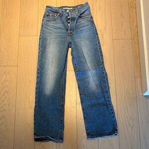 Levi's Women's Straight-Leg Denim Jeans - Medium Blue Wash